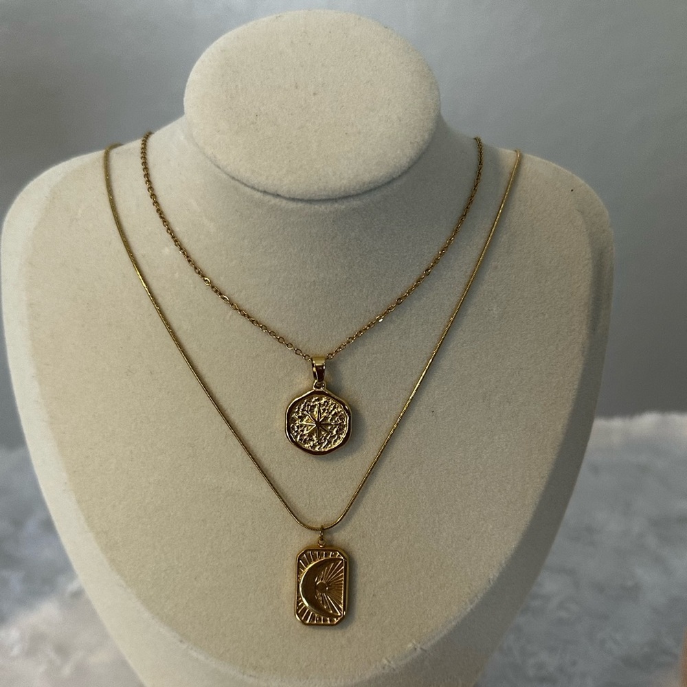 Dual Necklacees